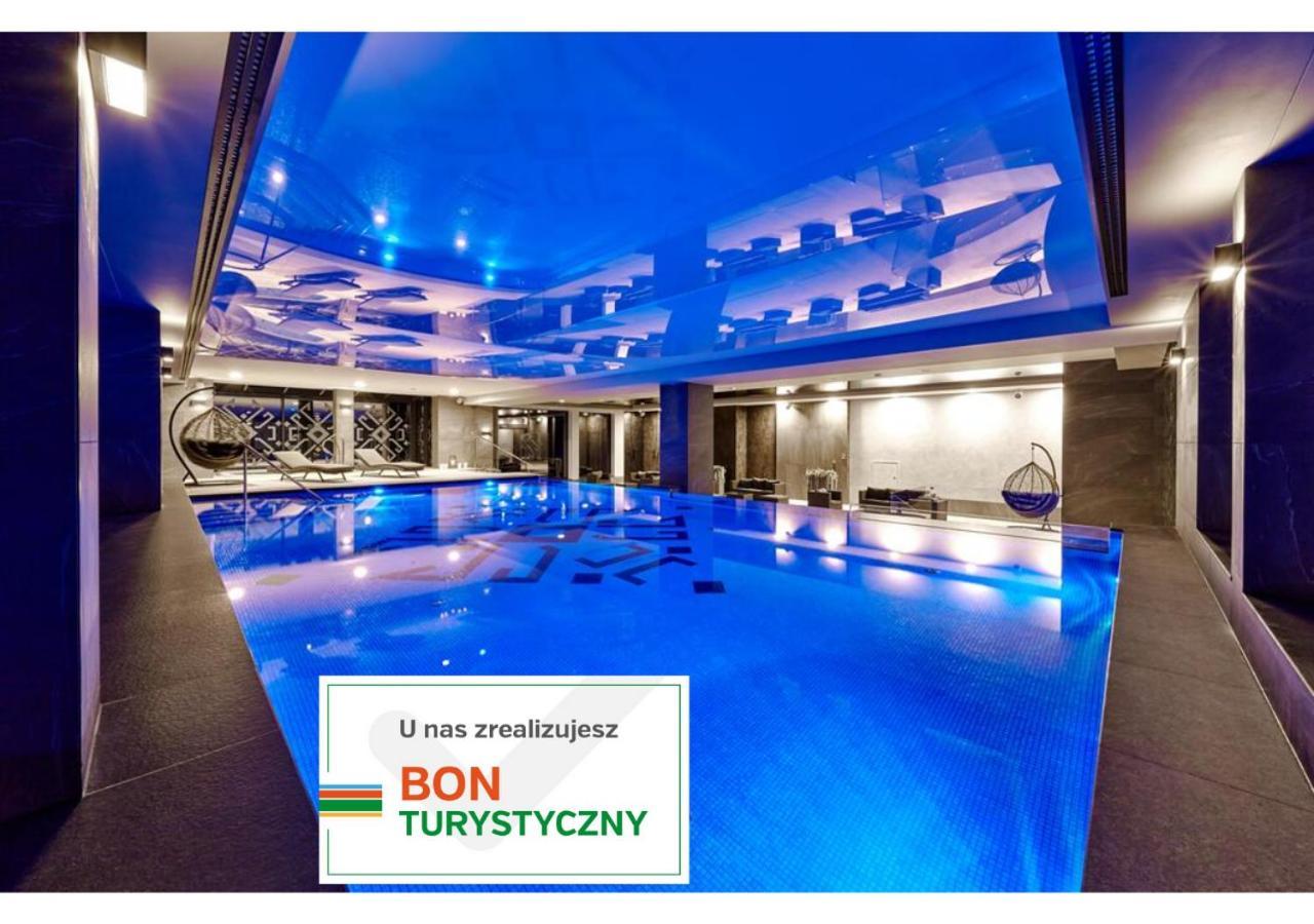 Ibis Styles Nowy Targ Hotell Exteriör bild