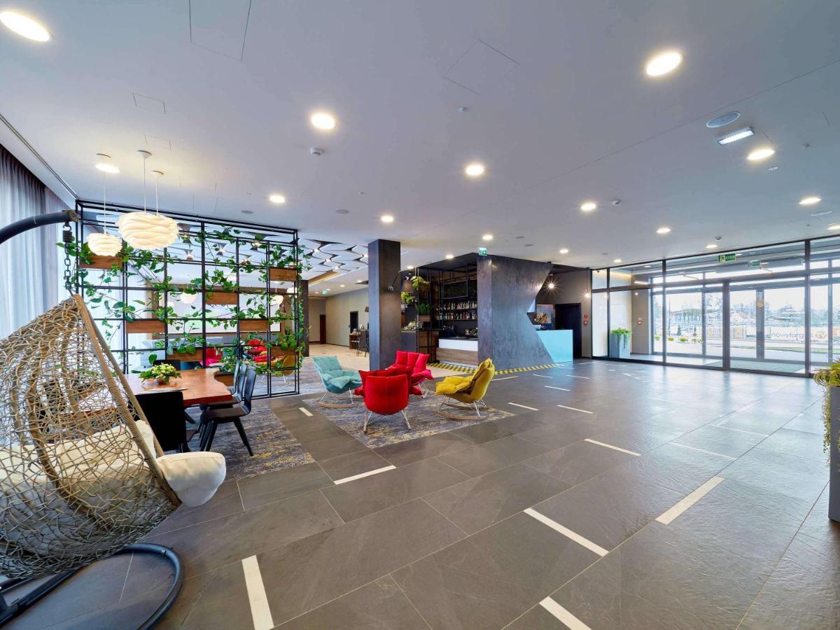 Ibis Styles Nowy Targ Hotell Exteriör bild