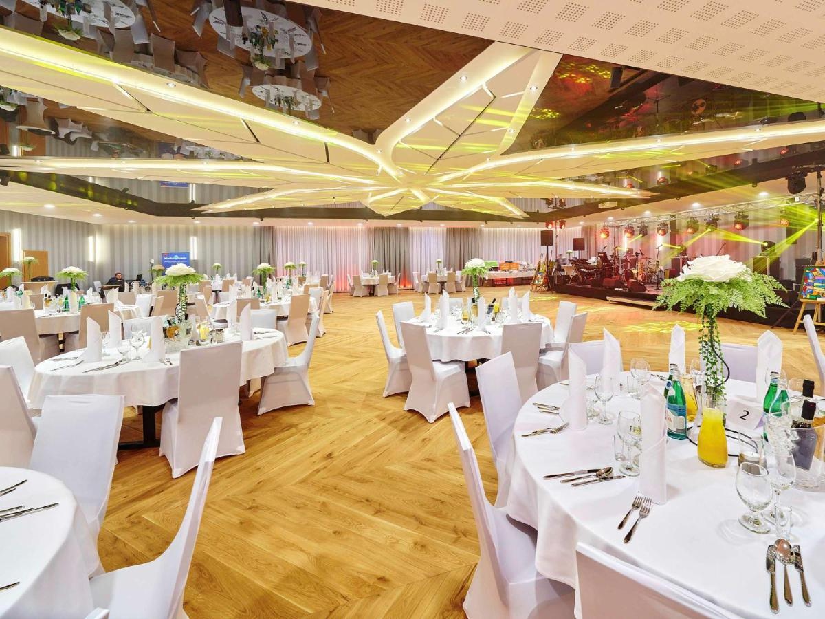 Ibis Styles Nowy Targ Hotell Exteriör bild