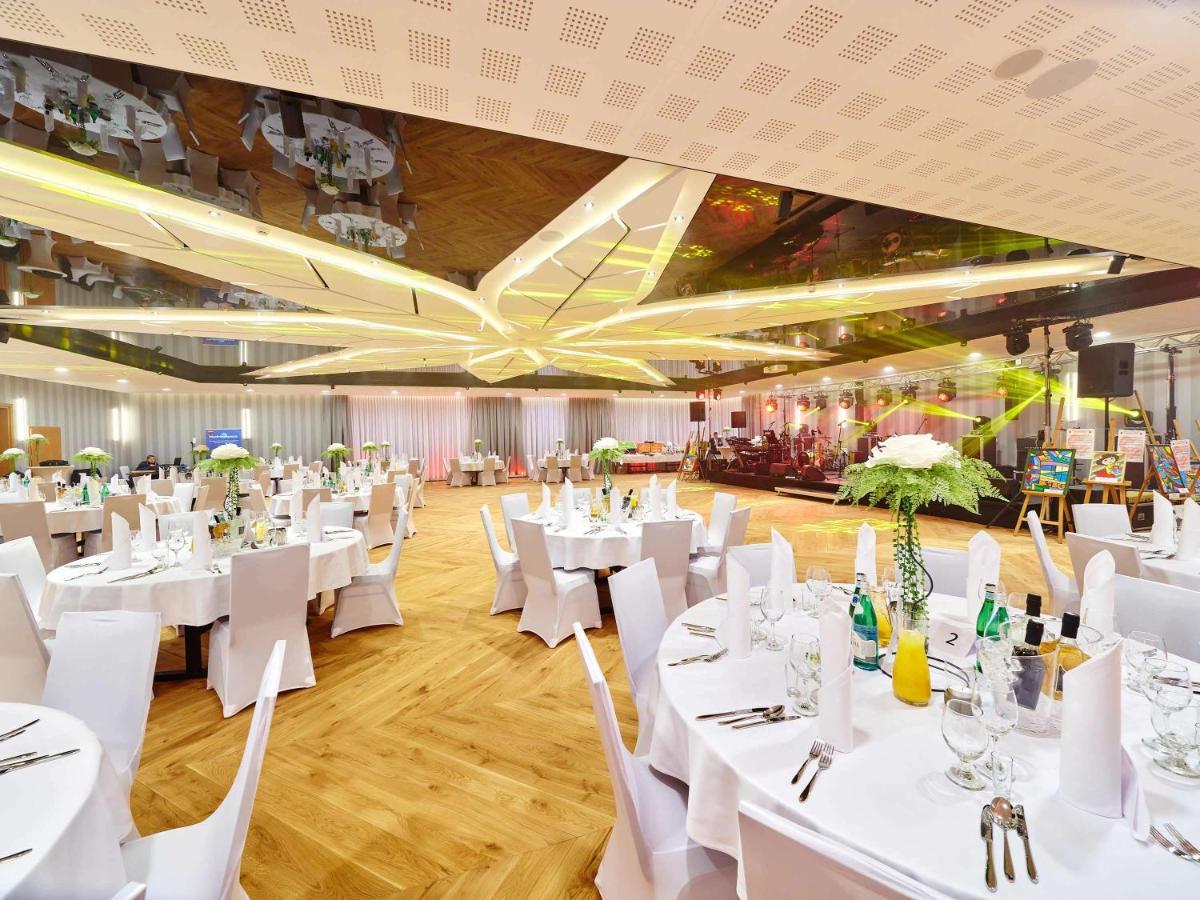 Ibis Styles Nowy Targ Hotell Exteriör bild