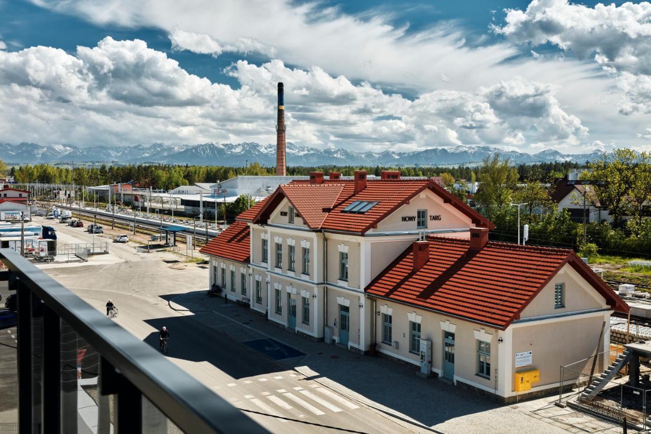 Ibis Styles Nowy Targ Hotell Exteriör bild