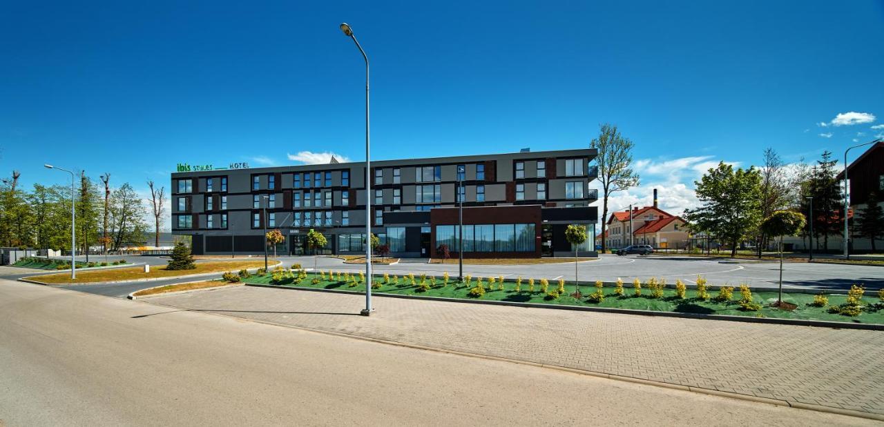 Ibis Styles Nowy Targ Hotell Exteriör bild